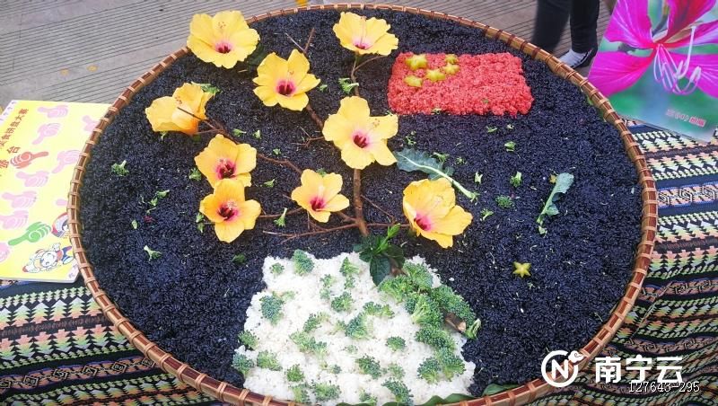 好吃又好看!五色糯米饭玩出"新花样"