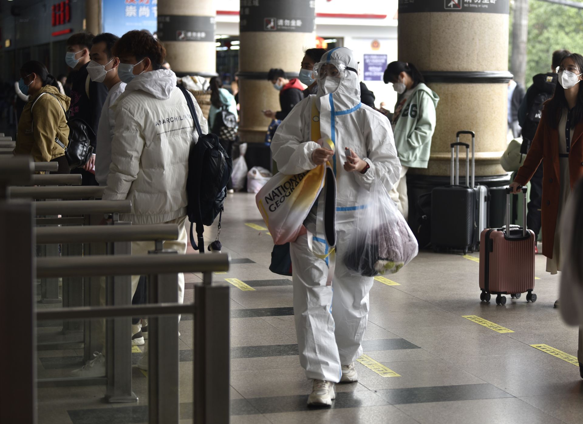 新春走基層|南寧春運進行時 “候鳥”踏上幸福回家路