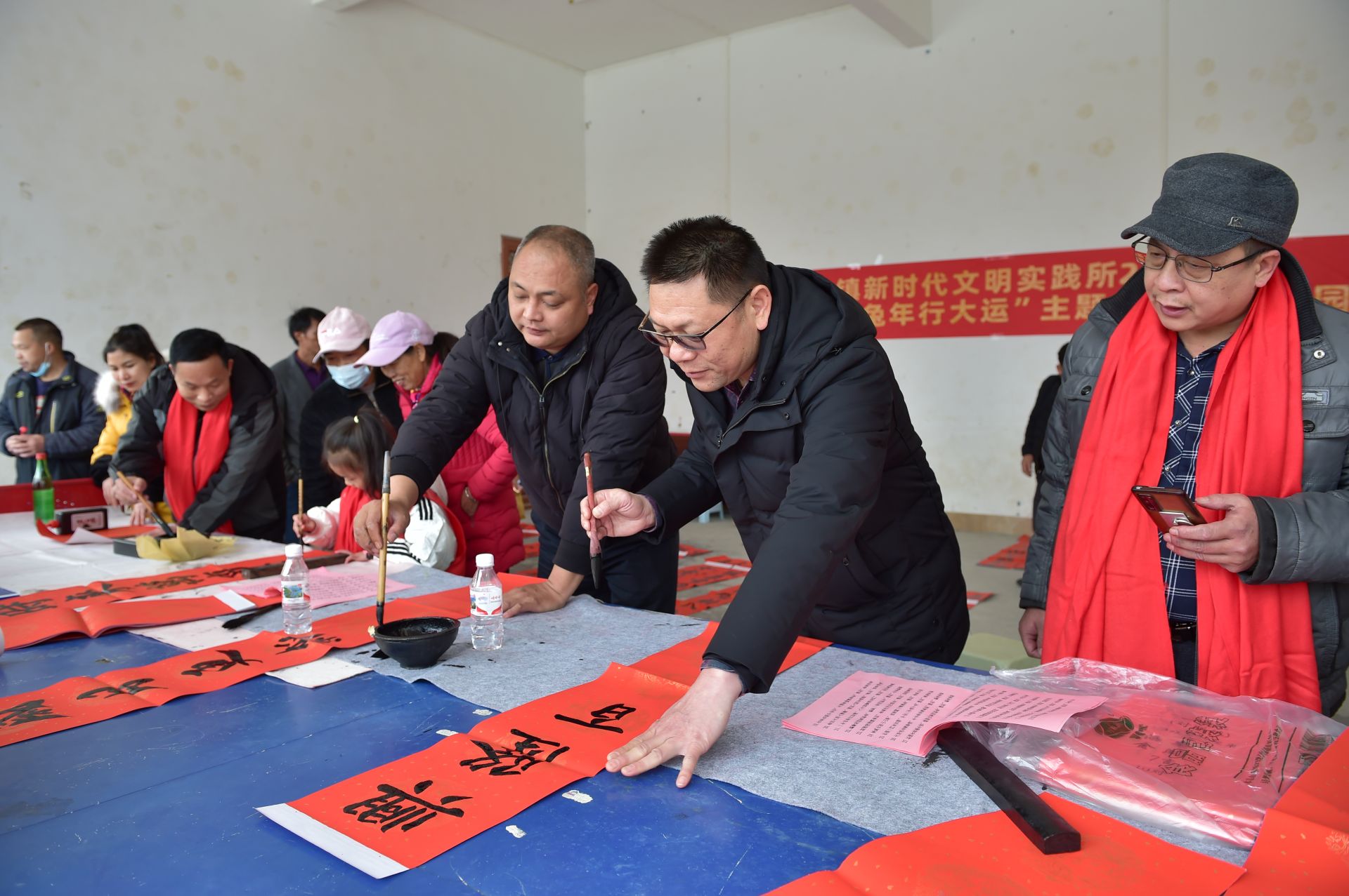 新春走基層|馬山縣白山鎮(zhèn)：合福社區(qū)開(kāi)展迎春游園活動(dòng)