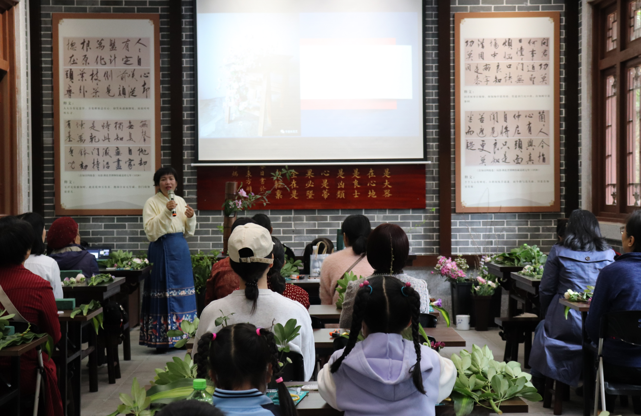 南宁市人民公园开展系列庆祝“三八”妇女节活动
