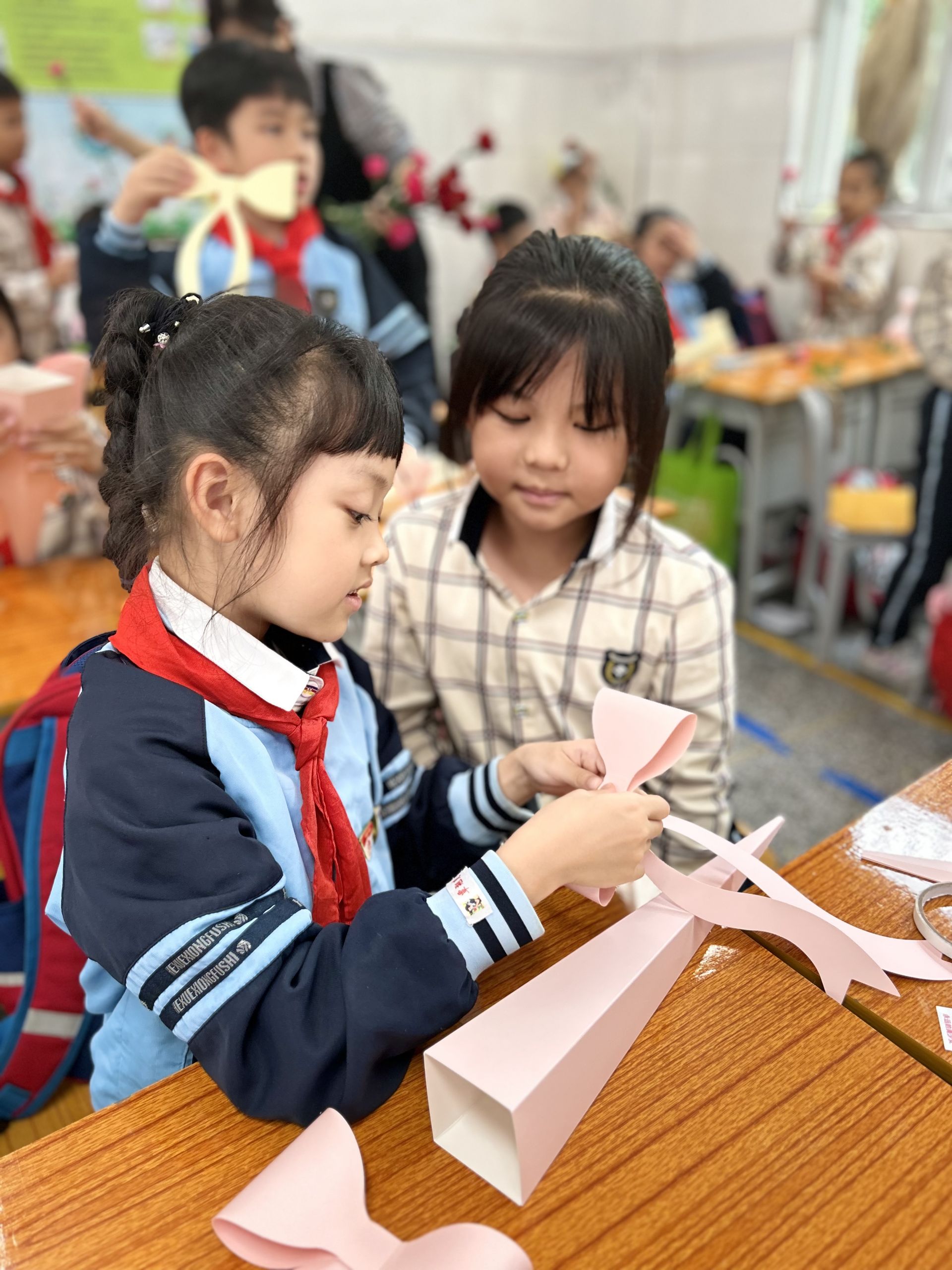 濃情五月 感恩母愛 南寧市越秀路小學開展“致永遠的愛與溫暖”母親節(jié)活動