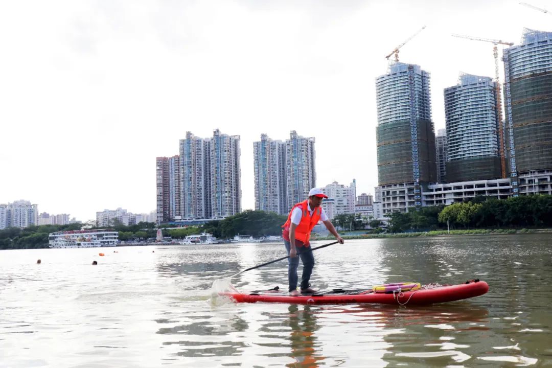 江南區(qū)：各行業(yè)勞動者高溫天氣堅守崗位