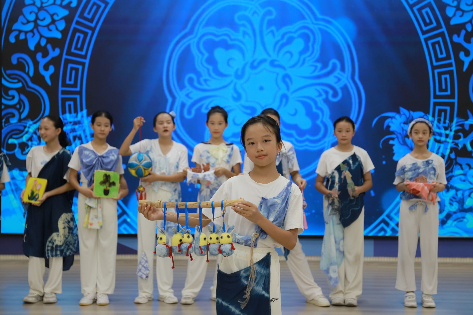 非遺筑夢 匠心同行 ——南寧市魯班路小學(xué)喜迎新學(xué)期 