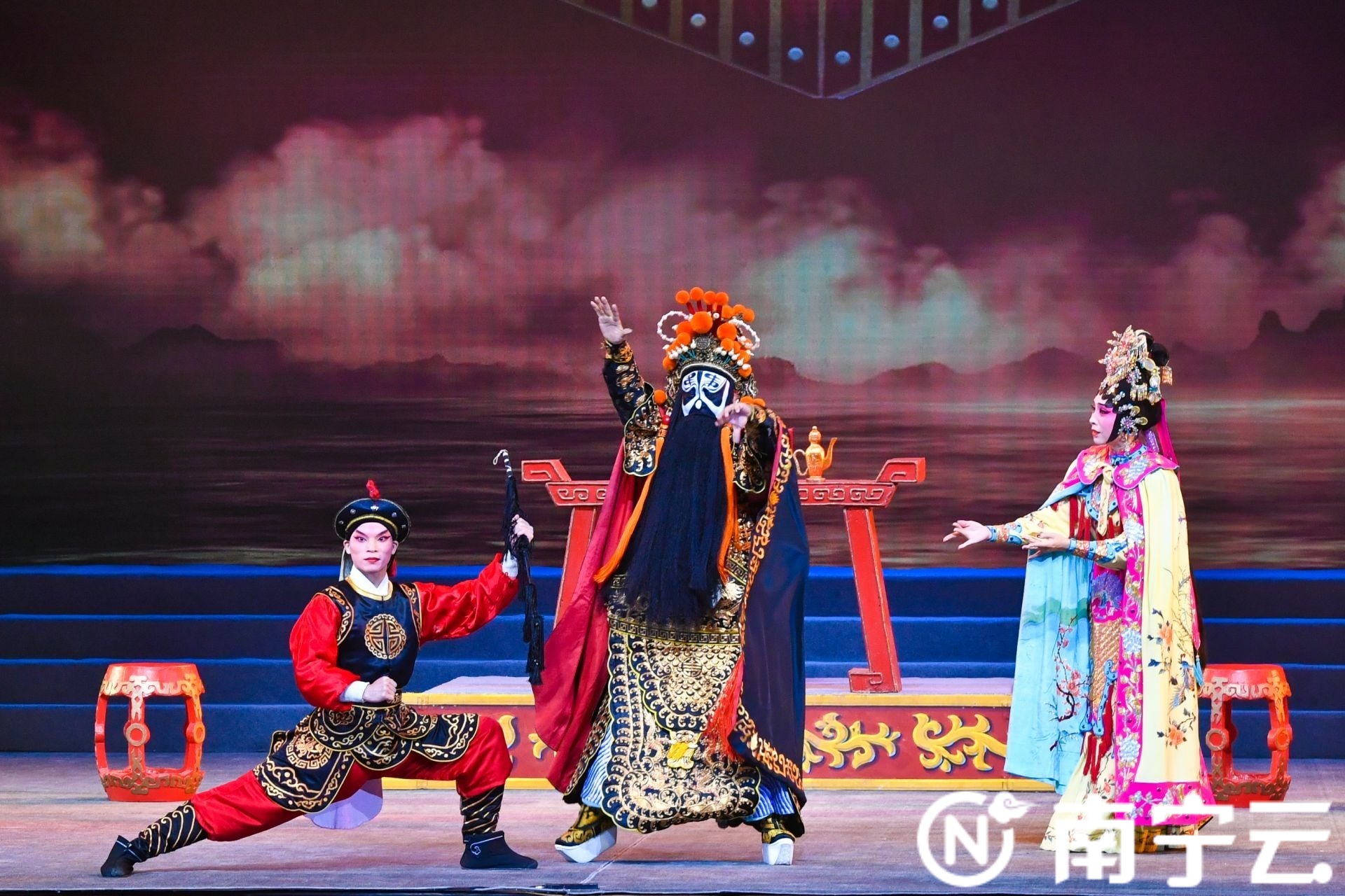 中国戏剧梅花奖“二度梅”得主欧凯明携徒为南宁观众送上粤剧“大餐”