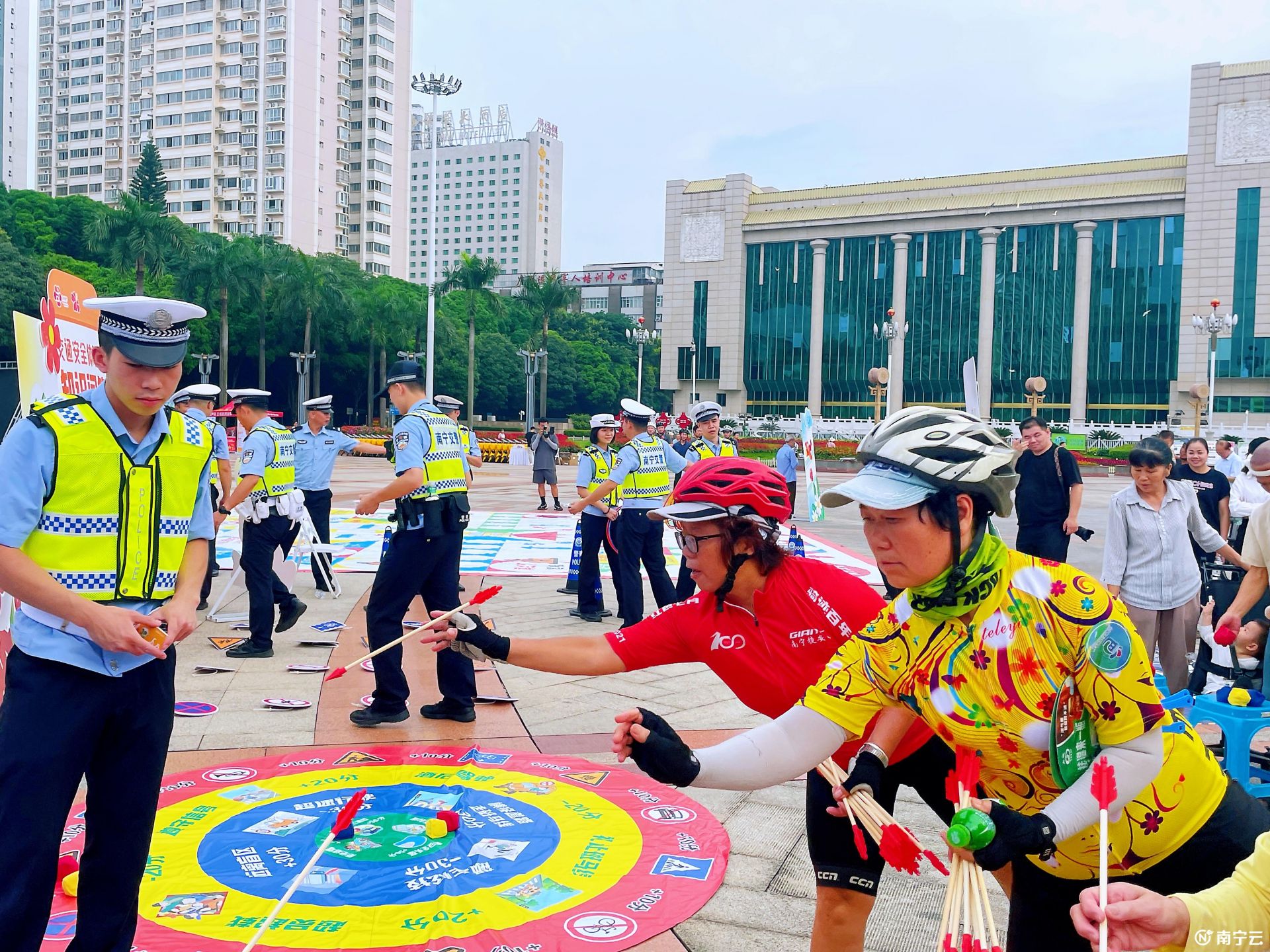 第二屆全國城市生活垃圾分類宣傳周廣西站啟動儀式在南寧舉行