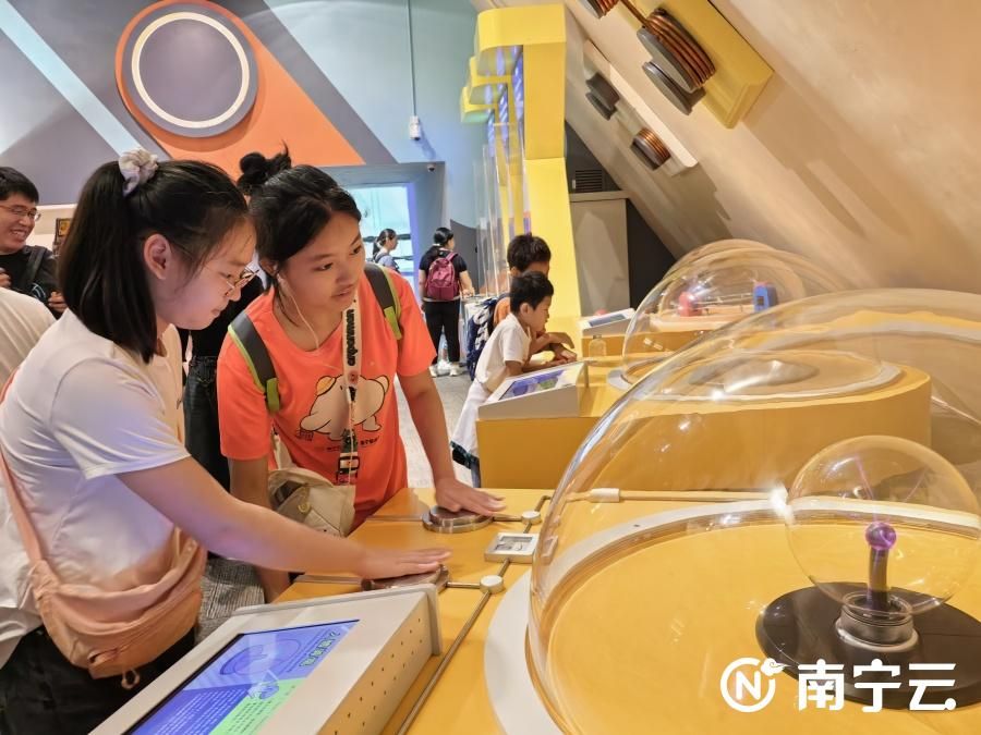 南宁新闻网粤港澳夏令营小营员走进澳门 感受独特多元文化氛围