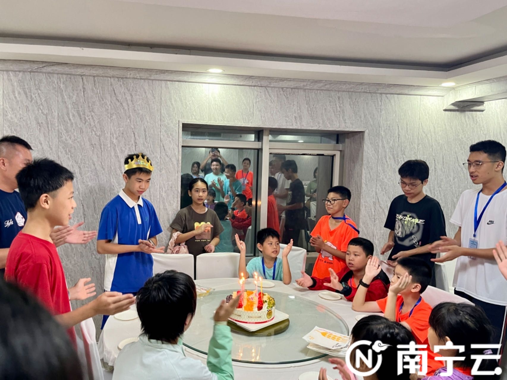 南宁新闻网北京夏令营：小营员玩转环球影城