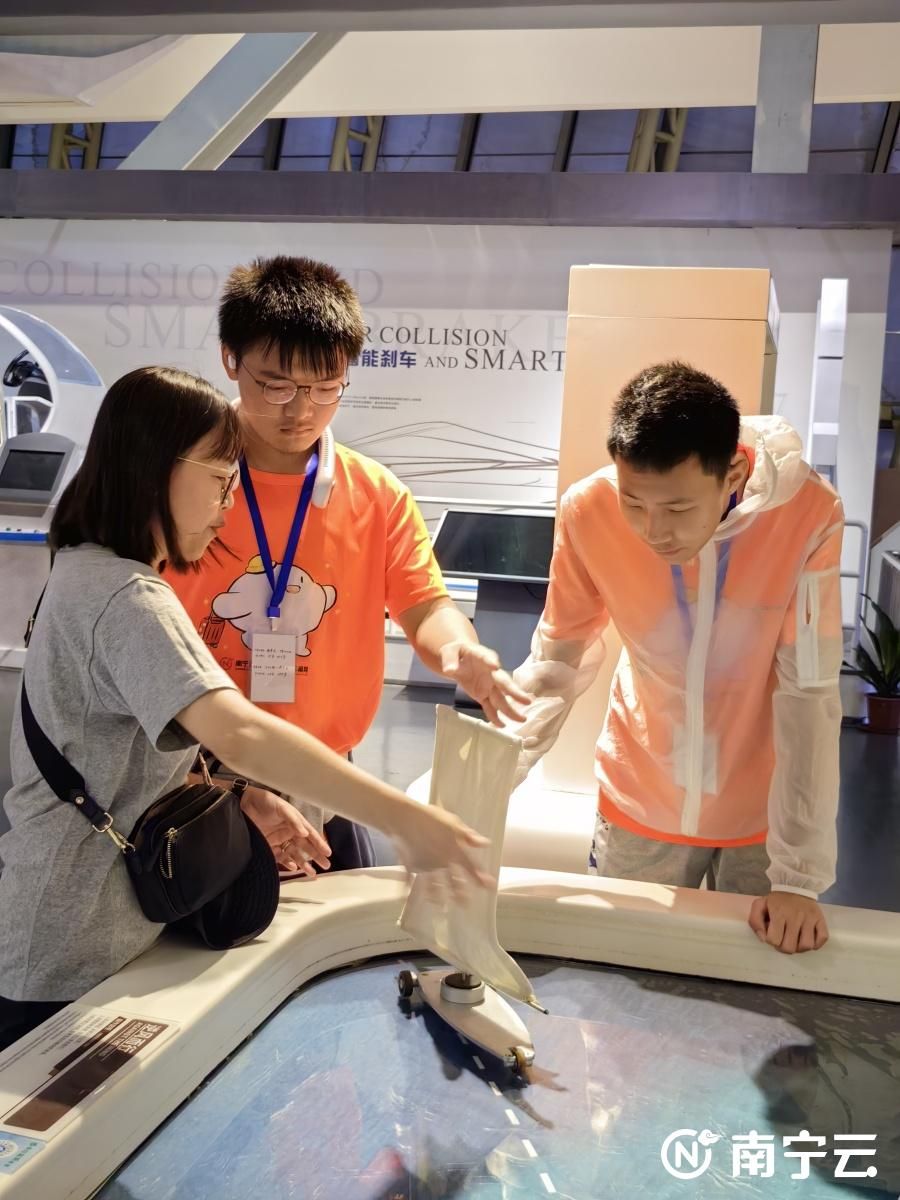 感受前沿科技魅力 南宁新闻网粤港澳夏令营小营员走进珠海、广州