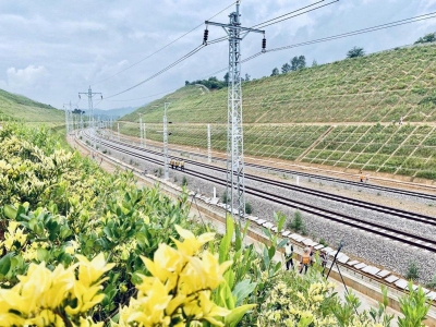 “老中鐵路幫助我實現(xiàn)夢想和追求”——一名老撾青年與老中鐵路的故事