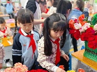 南寧市越秀路小學開展“致永遠的愛與溫暖”母親節(jié)活動