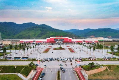 中老國際旅客列車開行滿百天 服務49個國家和地區(qū)4萬余人次