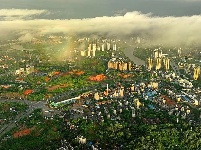 南寧：雨后初霽 云蒸霞蔚染碧空