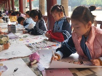 南寧市華衡小學開展“迎新年”非遺主題作品展活動