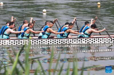 Dragon boat races held across China to celebrate upcoming Duanwu Festival