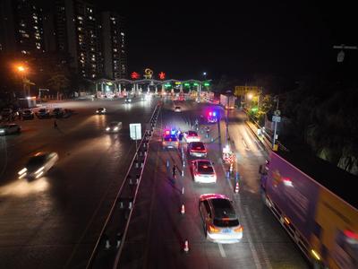 南宁日报：排查整治与宣传教育并举 筑牢高速公路安全防线