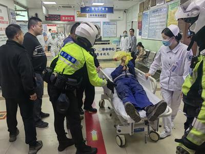 工人断指赴邕抢救   南宁交警开启“生命救护绿波机制”