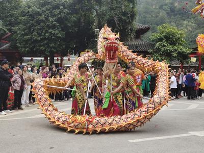 【七律 】 南国龙抬头