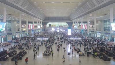 2月3日全国铁路发送旅客1645.4万人次，创春运单日旅客发送量历史新高