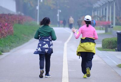 腰围太大、体重超重怎么办？专家告诉你这么做