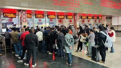 宝视频 | 广西三月三假期火车票开售