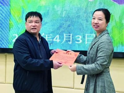 ​南宁市第二十六中学举办首届“紫荆悦读节”