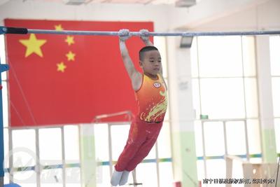 体操小将南宁竞技