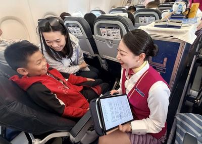 万米高空筑健康课堂   南航特色航班传递新生活理念