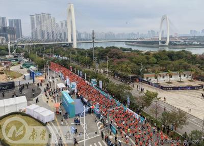八千跑者沿江快乐奔跑 留下南宁专属运动记忆