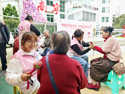 巾帼志愿暖邕城 文明新风润人心